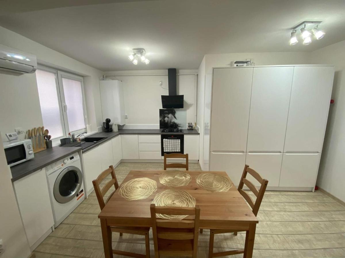 The Best Apartament Central Hunedoara Eksteriør bilde