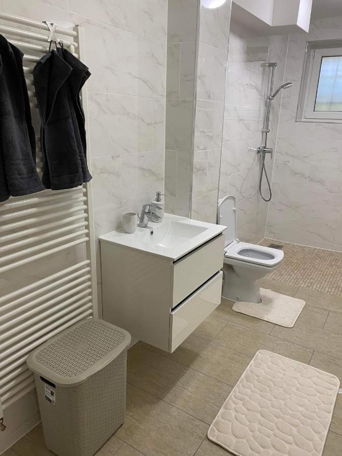 The Best Apartament Central Hunedoara Eksteriør bilde